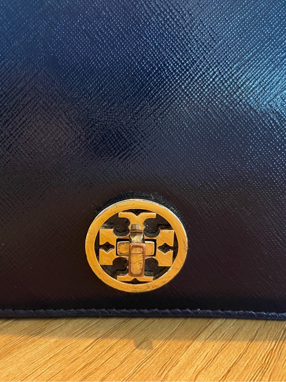 Tory Burch Navy Blue Leather Shoulder Purse/Clutch With Gold Chain - Picture 2 of 10